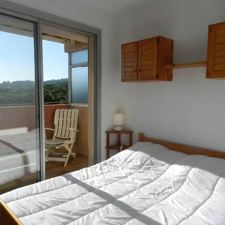 Bo090-o433 2 Pieces 4 Couchages Les Mimosas * Bormes-les-Mimosas